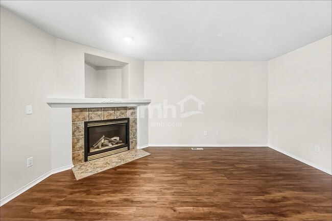 Photo - 14905 93rd Ave E