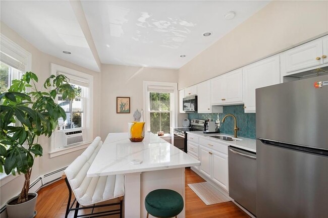 Photo - 109 Church St