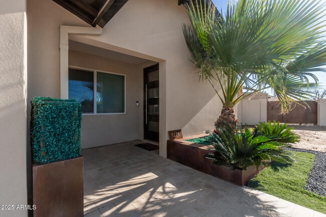 Photo - 5129 E Presidio Rd