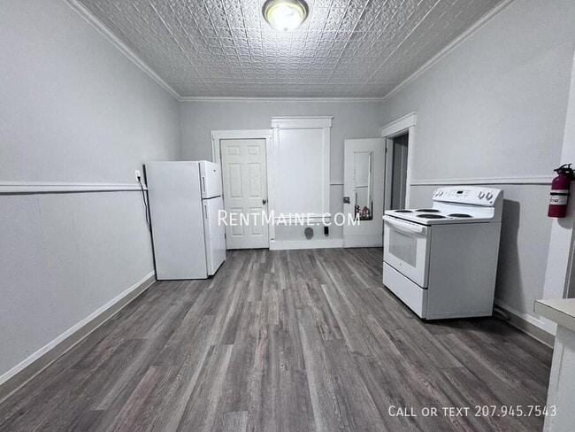 Photo - 276 Main St Unit 5