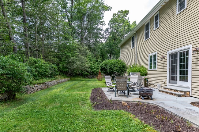 Photo - 15 Logging Trail Ln