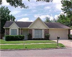 Building Photo - 13807 Towne W Blvd