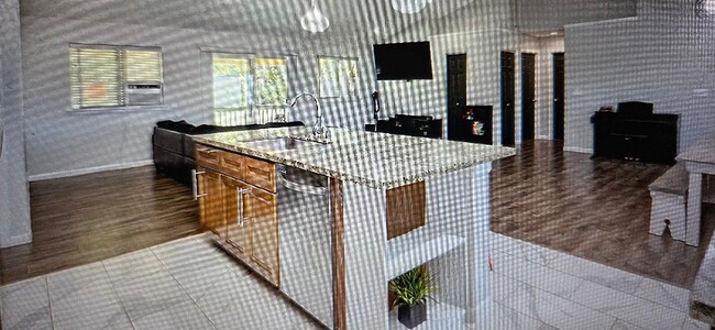 Photo - 15-1888-1888 22nd Ave