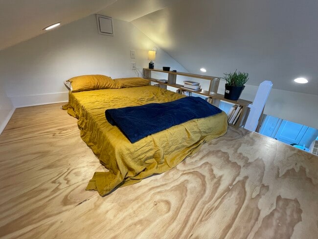 Photo - 129 Gordon Ter