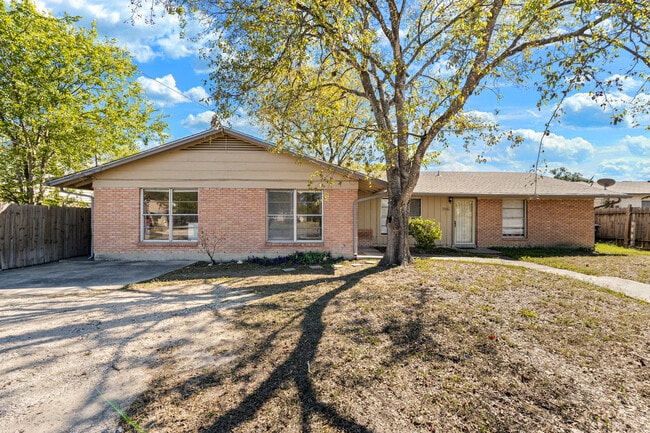 Building Photo - 308 E Cheryl Dr Rental