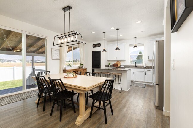 Photo - 183 E Lake View Dr