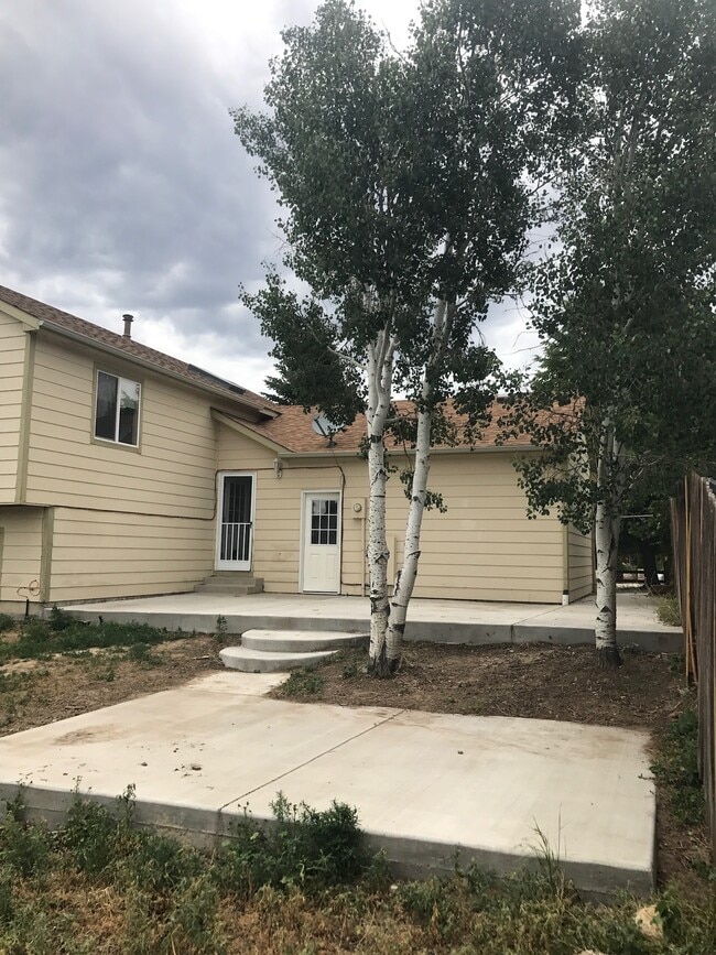 Photo - 5055 Victory Road