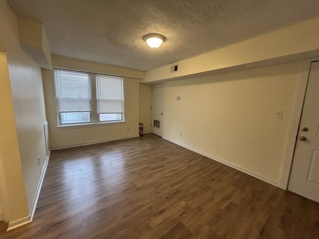 Photo - 4329 Halley Terrace SE