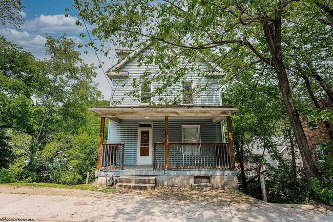 Photo - 565 Brockway Ave Unidad A