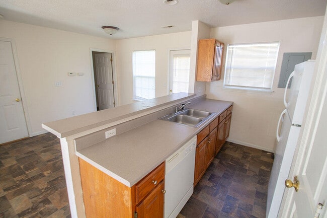 Photo - 4505 Rice Rd