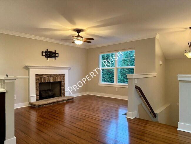 Photo - 6477 Olin Ln