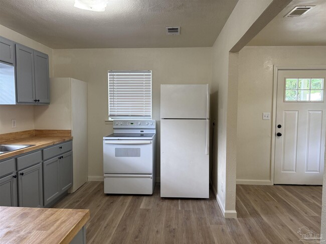 Photo - 1416 N 6th Ave