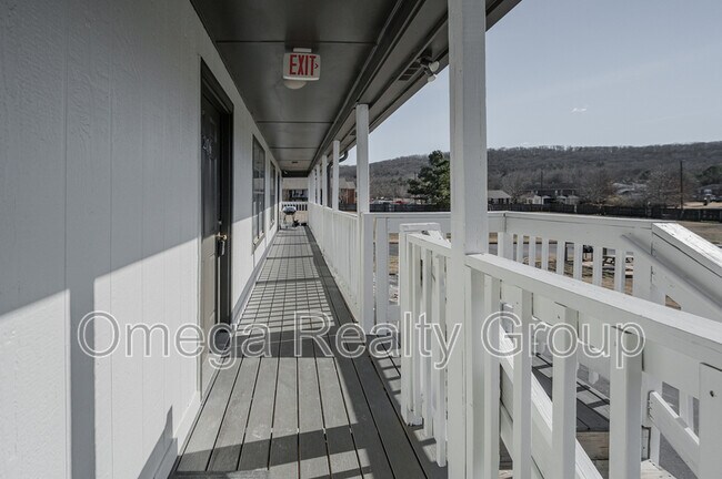 Photo - 3330 Meridian St N Unidad Apt 206