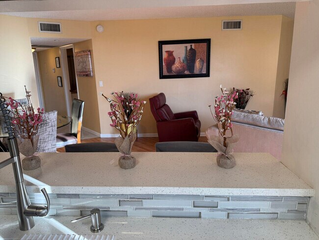 Photo - 10451 W Broward Blvd Unit 306