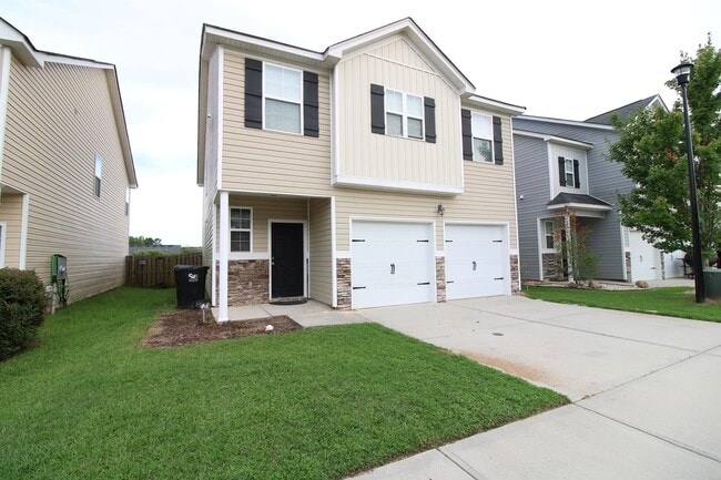 Photo - 650 Dunrobin Ln