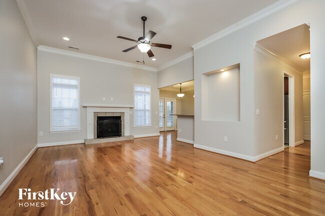 Photo - 1775 Castle Peak Dr