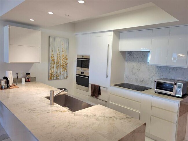 Photo - 1830 S Ocean Dr Unidad 5111