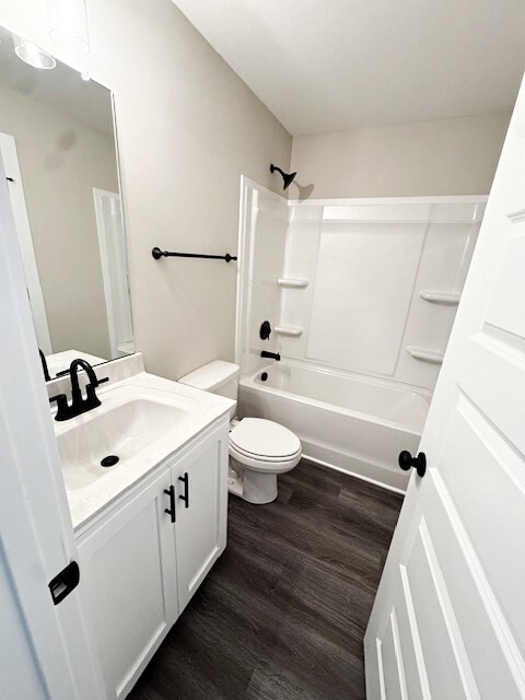 Building Photo - 890 Cumberland Dr