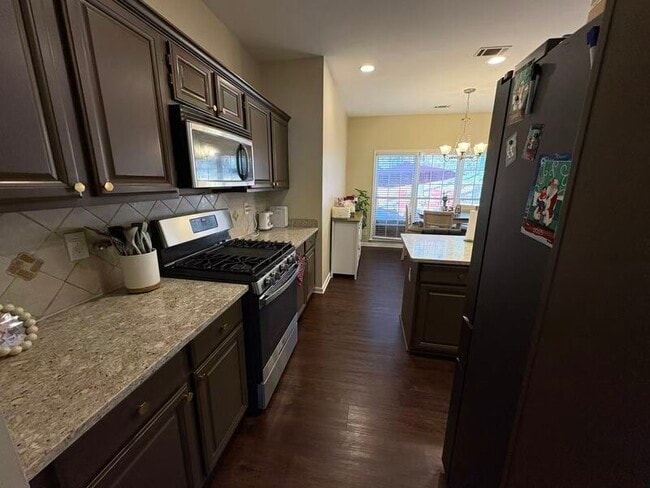 Photo - 553 Mountain Oaks Pkwy