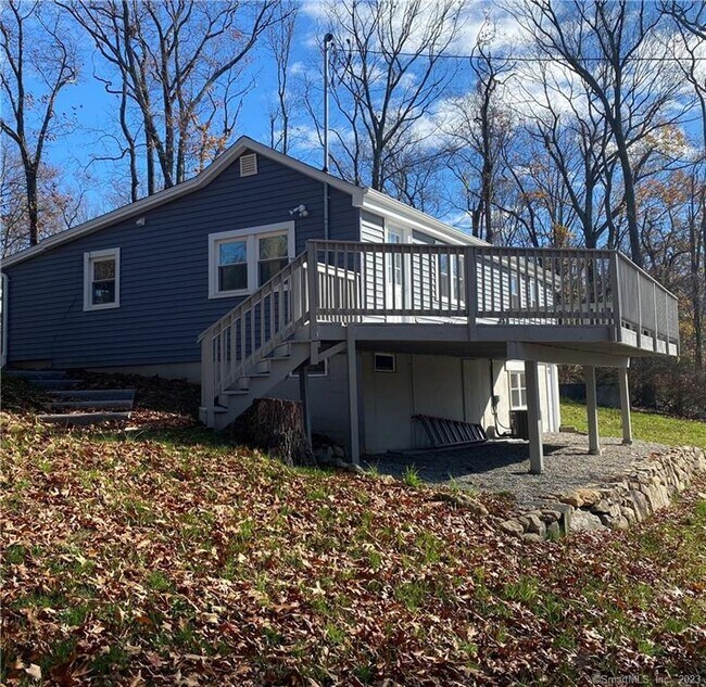 4 Pine Trail Rental House Rental in Danbury, CT