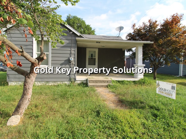 Building Photo - MUNCIE 3 BR 1 BA house with Fenced Backyar...