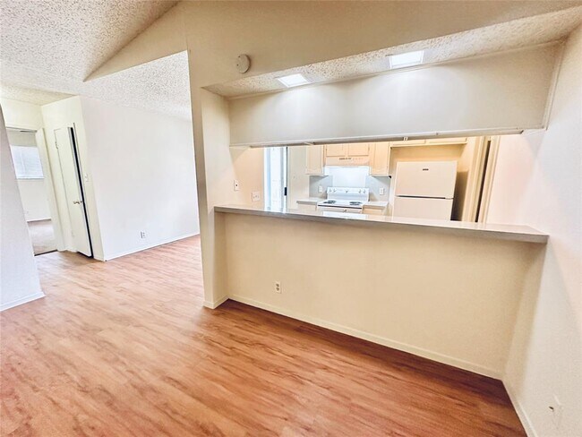 Photo - 12504 Tree Line Dr