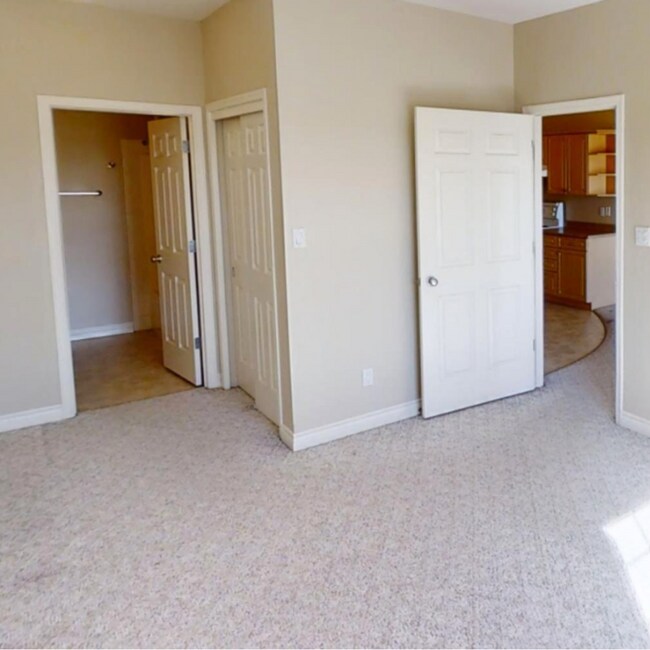 Photo - 9914-9101 101 Ave Unit 115