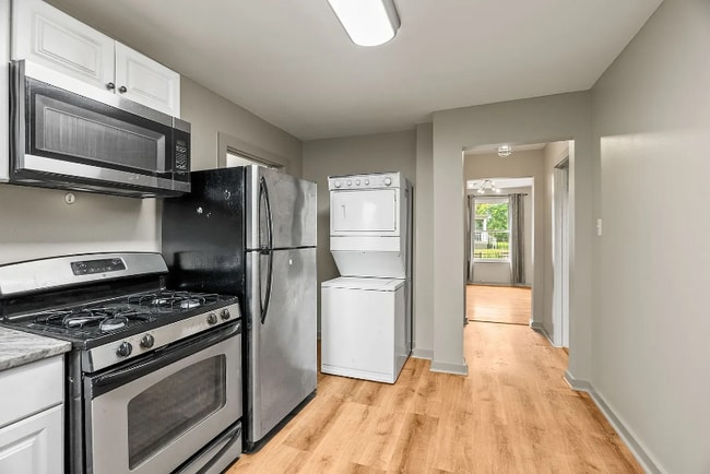 Photo - 1724 W 19th St Unit 4