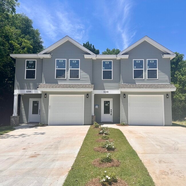 Photo - 324 Kelly Rd Townhome