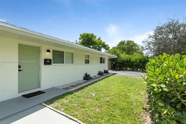 Building Photo - 702 NW 18th St