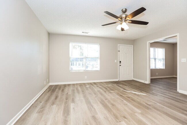 Photo - 2728 Painted Pony Dr