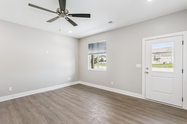 Photo - 105 Meadowbrook Dr