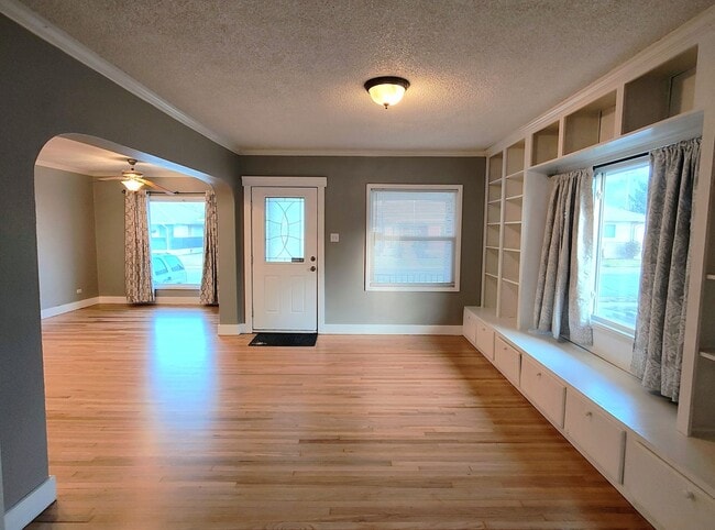 Photo - 3 Bd 1 Ba Home with Hardwood Floors in Midvale