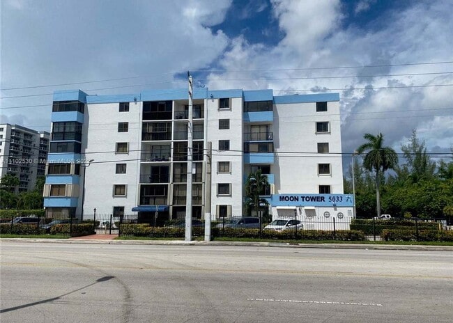 Photo - 5033 NW 7th St Unidad #410