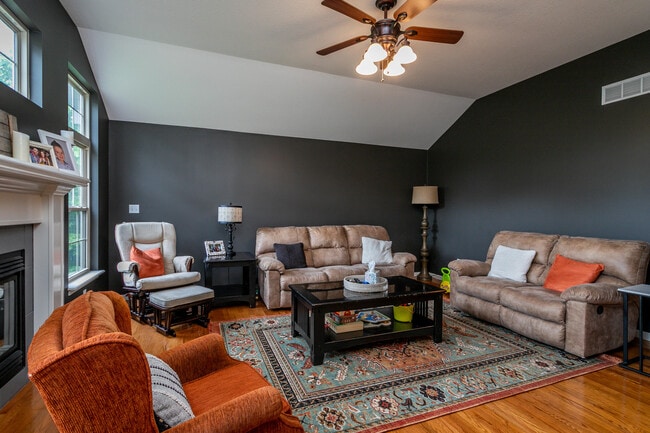 Photo - 613 Adens Woods Ct
