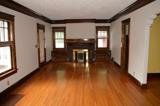 Photo - 501 E Emerson St