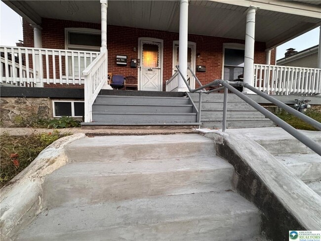 Photo - 926 Broadway