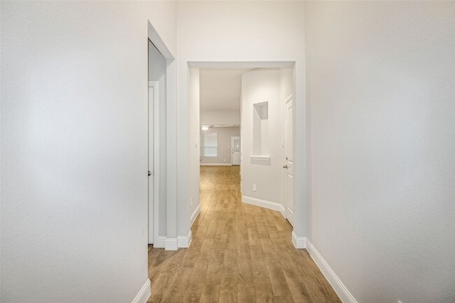 Photo - 3032 Lionsgate Dr