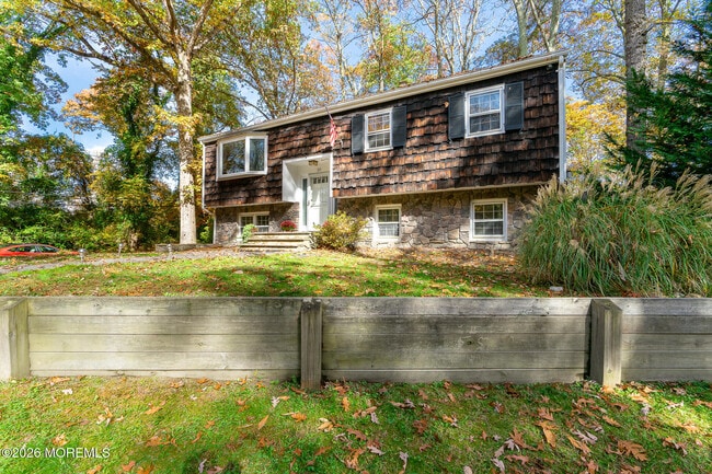 Photo - 315 Beverly Way