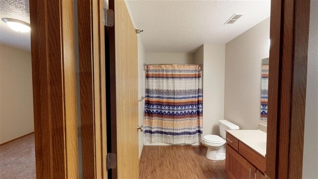 Oxbow Park Apartments