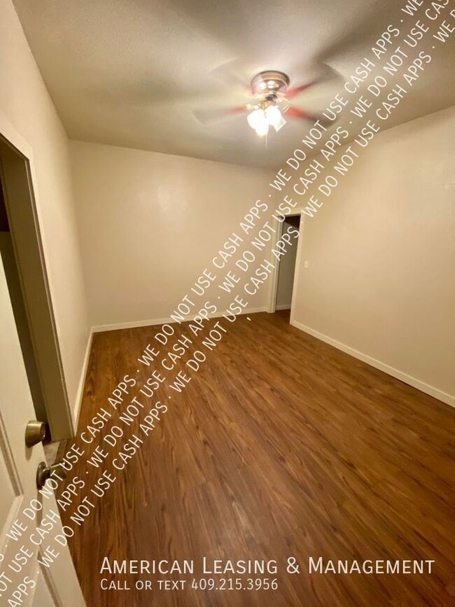 Photo - 810 Ellis Ave
