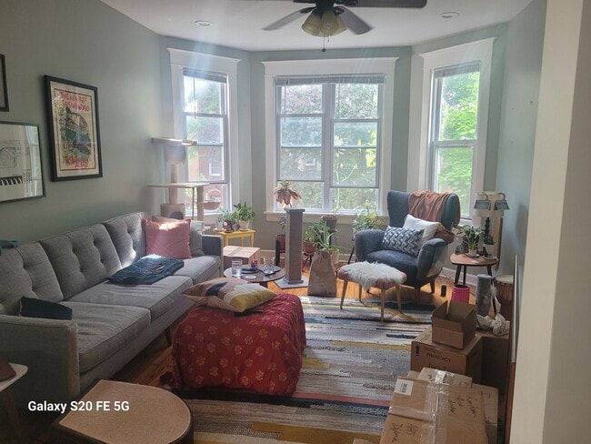 Photo - 4717 N Artesian Ave Unit 2
