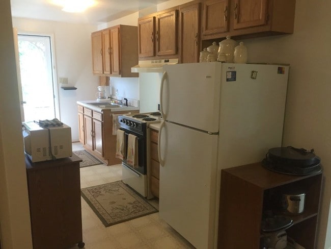 Photo - 294 Hines Ave