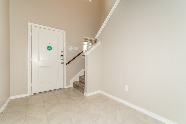 Photo - 820 Horton St