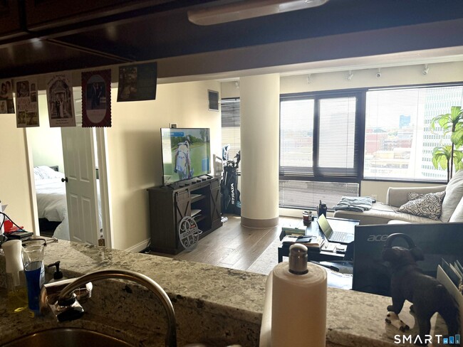 Photo - 127 Greyrock Pl Unidad 1207