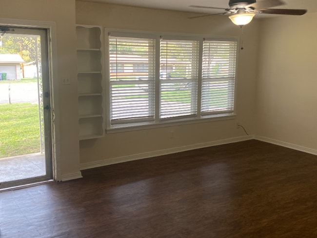 Photo - 4207 Idylwood Ln