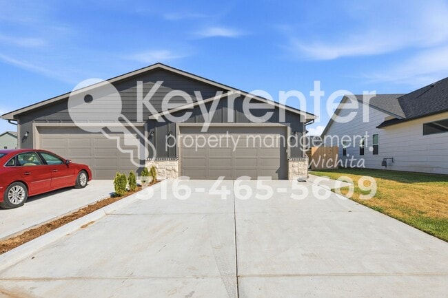 Building Photo - 12826 W Red Rock St