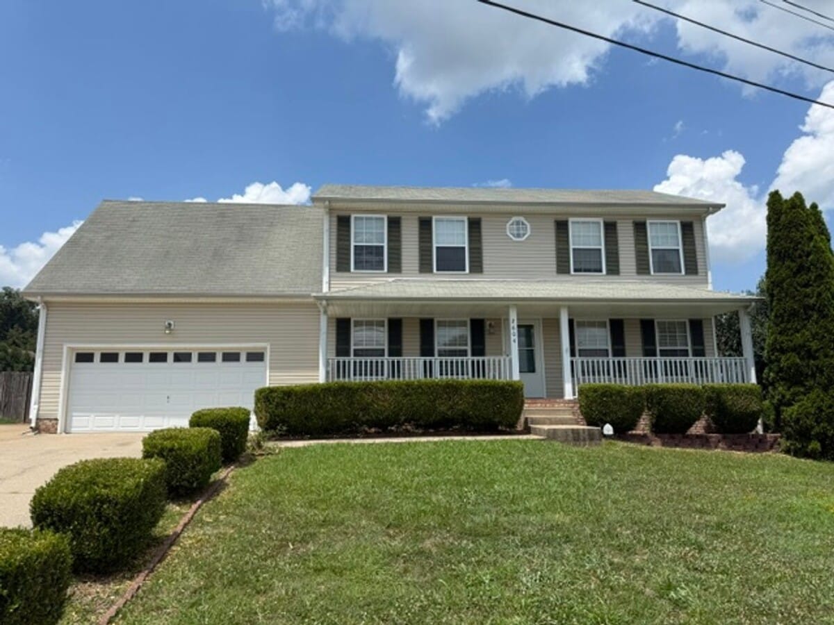 3 Bedroom 2.5 Bathroom Home - 3 Bedroom 2.5 Bathroom Home