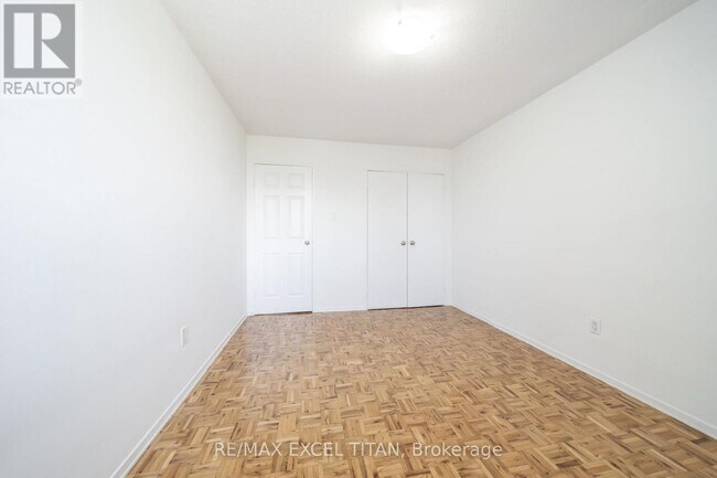 Photo - 5 Glamorgan Ave Unit 412