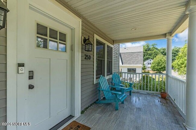 Photo - 250 Alpern Ave